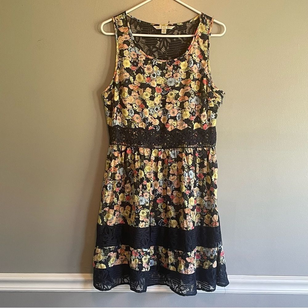 Lauren Conrad LC Dress size 12 women’s Floral black sleeveless